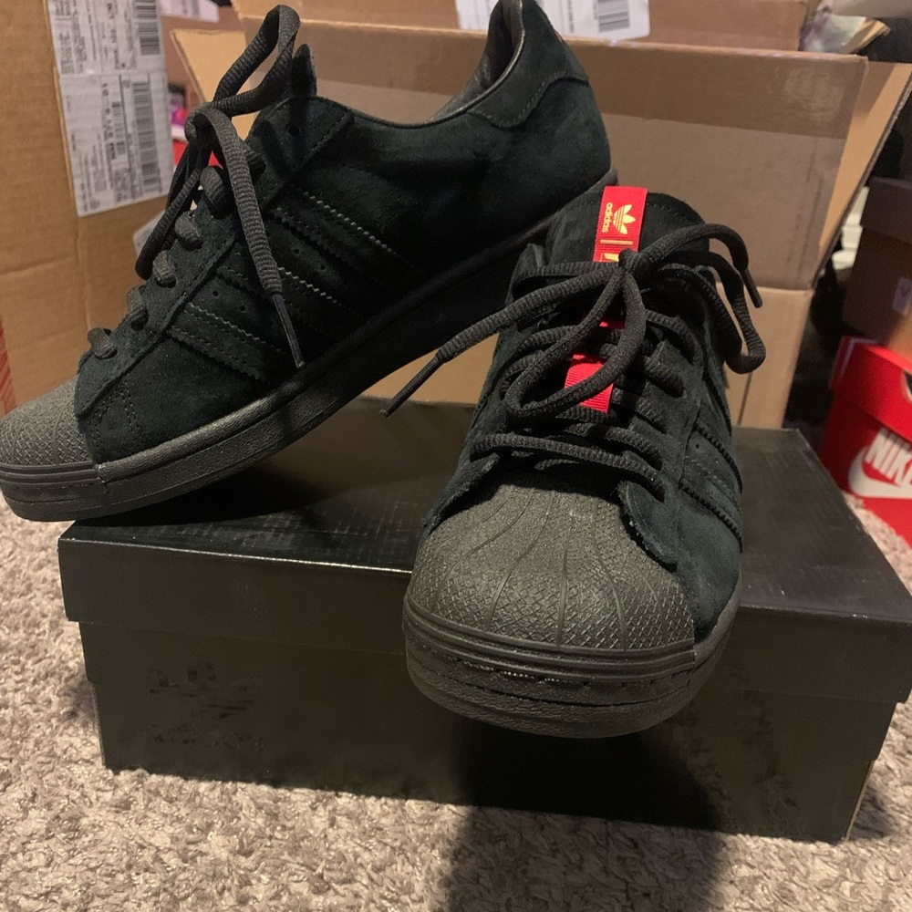 Adidas x Thrasher Superstar, size 9